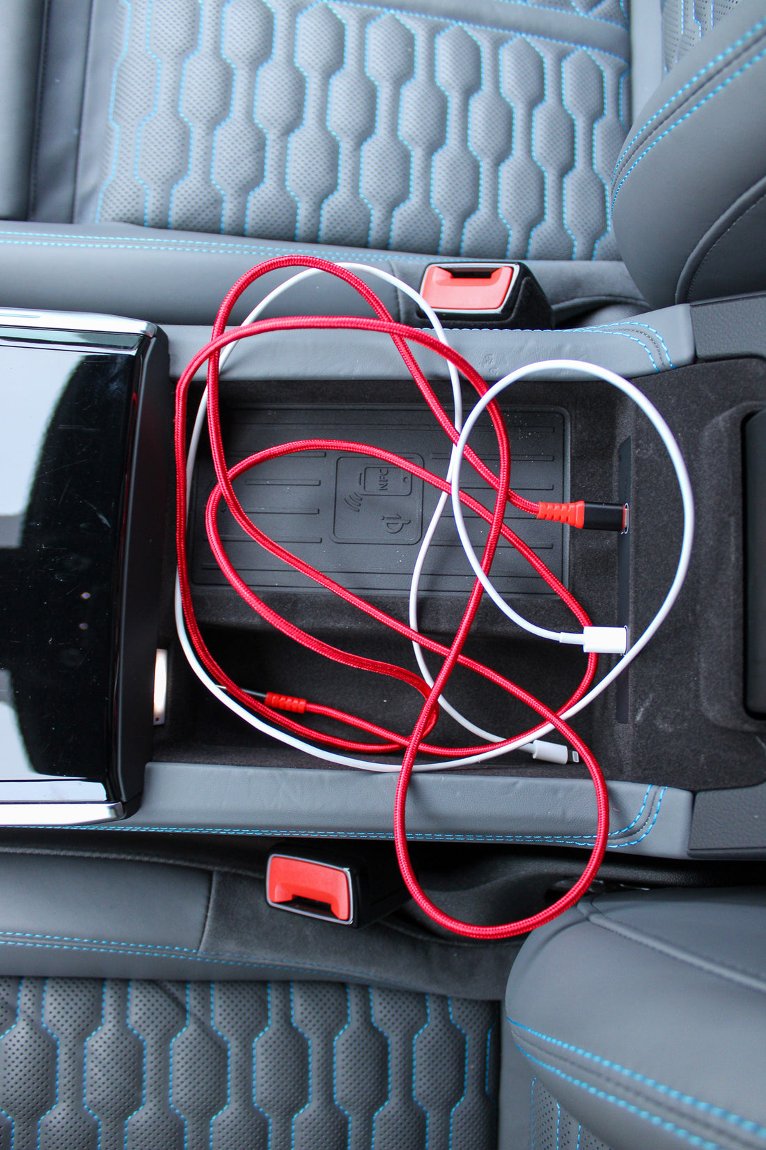 De Frustraties van Gewone Kabels: Waarom MagCable de Magnetische Oplaadkabel is die je Nodig Hebt