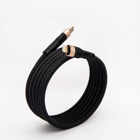 Ontdek het iPhone oplaadsnoer van MagCable! Deze magnetische USB-C naar Lightning kabel biedt een knoopvrij ontwerp, razendsnel opladen en is geschikt voor Apple producten, zoals iPhone, iPad, MacBook. Duurzaam en ideaal voor dagelijks gebruik, thuis, werk of onderweg. Kies voor premium kwaliteit en bestel vandaag nog!